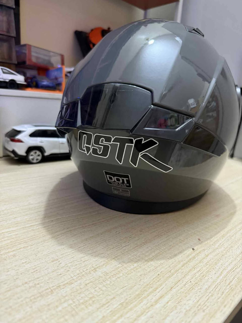 خوذة  فج قلاب 
استمتع بالراحة وتدفق الهواء الأمثل مع نمط الوجه المفتوح أثناء الركوب
- تضمن DOT Authenticity استيفاء معايير السلامة 
- هيكل ABS قوي يضمن المتانة والحماية الموثوقة
- يجمع بين الوظيفة والجاذبية الجمالية لتصميم أنيق
🥇السعر 65🎖️


**إذا كنت صاحب هذا الإعلان وتريد حذفه لأي سبب، رجاءا أرسل رسالة إلى الدعم الفني**