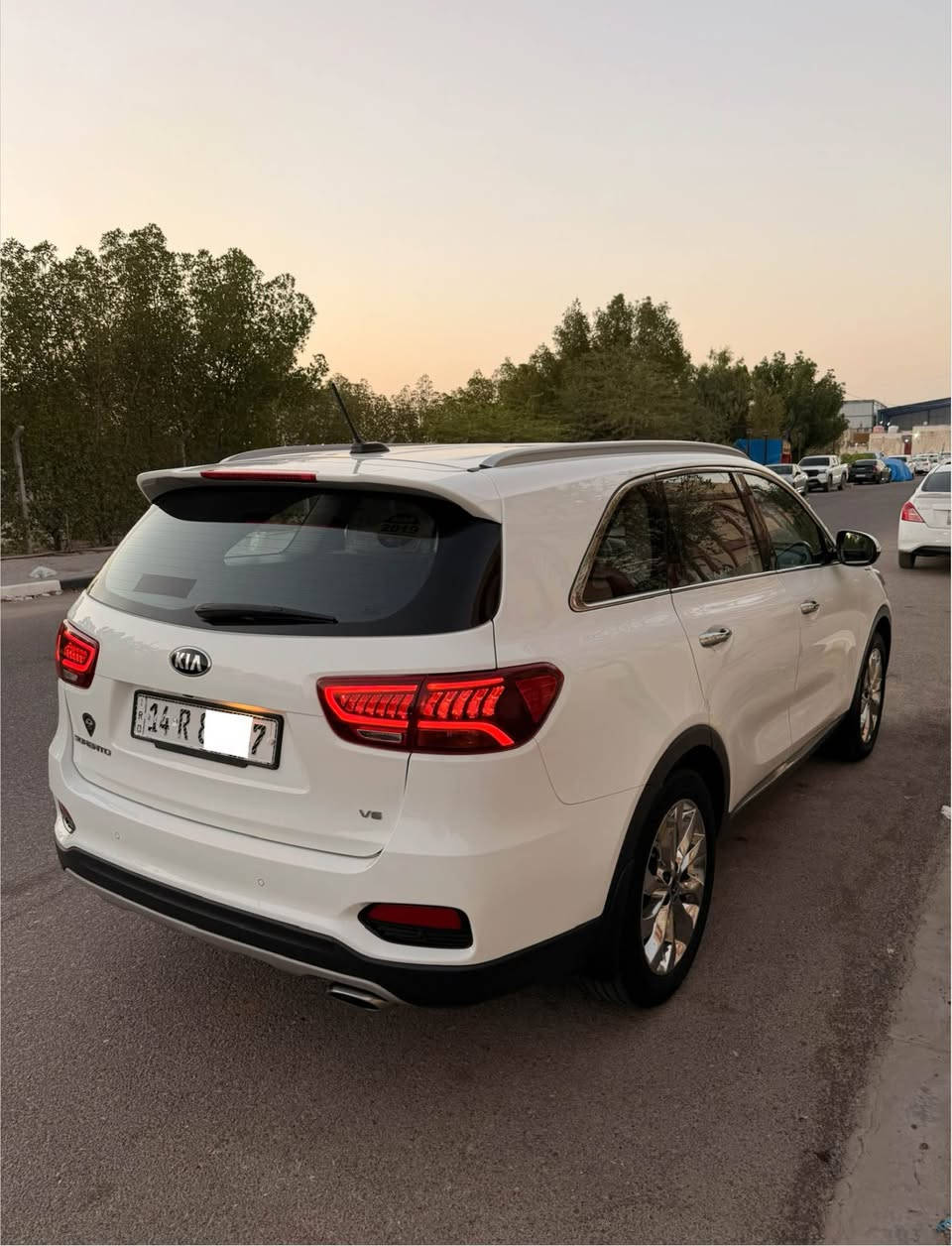 للبيع كيا سورنتو موديل 2019 خليجي رقم بصره دولي سنويه جديده تحويل مباشر محرك سته سلندر 3500 فول مواصفات عده قماره حديد بصمه ابواب صندوك كهرباء كشنات جلد كهرباء دواخل بيجي سايد بريك دكمه مري شفط شاشه كبيره كامره دواره حساس امامي خلفي ويل 19 كروم سياره مكفوله كفاله عامه ضربه وصبغ ولبارد ماشيه 60 الف جاهزه تخم تاير جديد كير محرك بلاد مكاني البصره للستفسار *********** Singapore
