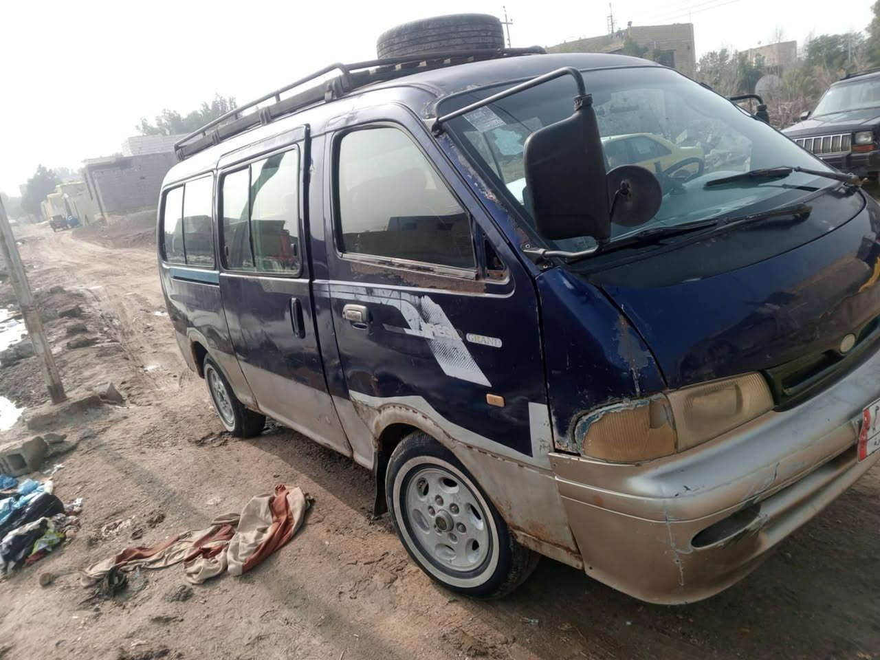 السلام عليكم 
بريجو مديل 1997 مكينه بيهه تبخر كير نضيف كهربائيات شغاله حداديه وصط تخم تاير جديد والباقي شوف العين رقم بغداد سنويه عضم عاج تعهد بس براعي والباقي كوم حديد سكراب سعر قفل 15 مكاني ناصريه مركز ***********
