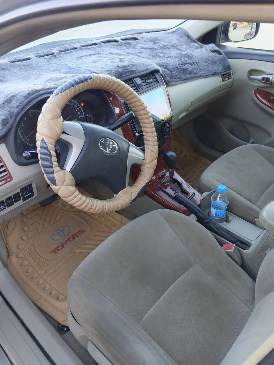 سلام عليكم كورلا للبيع 2013 مكفوله كله شغال مكان السياره بالمشخاب وراعيها من المشخاب يعني مداور ثاني يوم سعرها 147 $ مجال قليل والله يجعلها اية الرزق للياخذها 
***********
