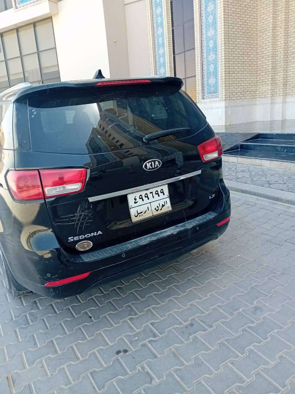 للبيع سيدونا مديل ٢٠١٧ امريكي مكينه ٦ سلندر
مواصفات بصمه تحكم ستيرن مانع انزلاق مثبت سرعه شاشه كامره خلفيه حساس خلفي امامي كشنات جلد تدفئه المري شفط حداديه خلفي امامي جديد  تبريد ثلج تخم تاير جديد بيبان كهرباء 
فقط البنيد مصبوغ بيها بارد ب الجاملاغات  ايرباكات السياره مكفولات 

سعر السياره ١٧٦  وبيه مجال بسيط   غير متواجد على الفيس للتواصل 

***********
