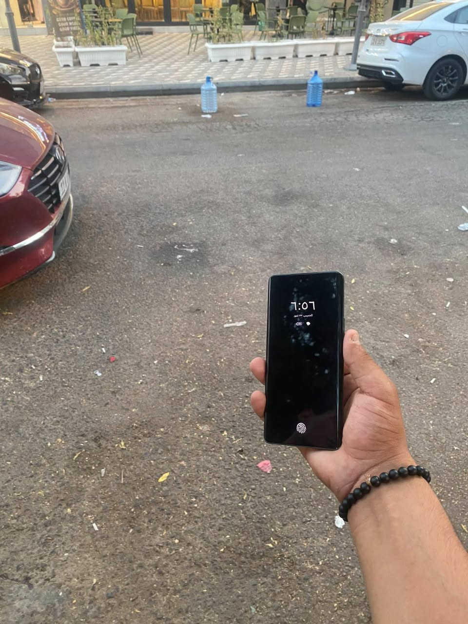 السلام عليكم هونر x9c الجهاز جديد قبل شهرين اشتريته استعمال قليل ذاكره 256 المعالج سناب دراكون6 جين 1 الجهاز  غراضه كامله للبيع فقط سعره 300 الف قفل العنوان المنصور تقاطع الرواد ***********
