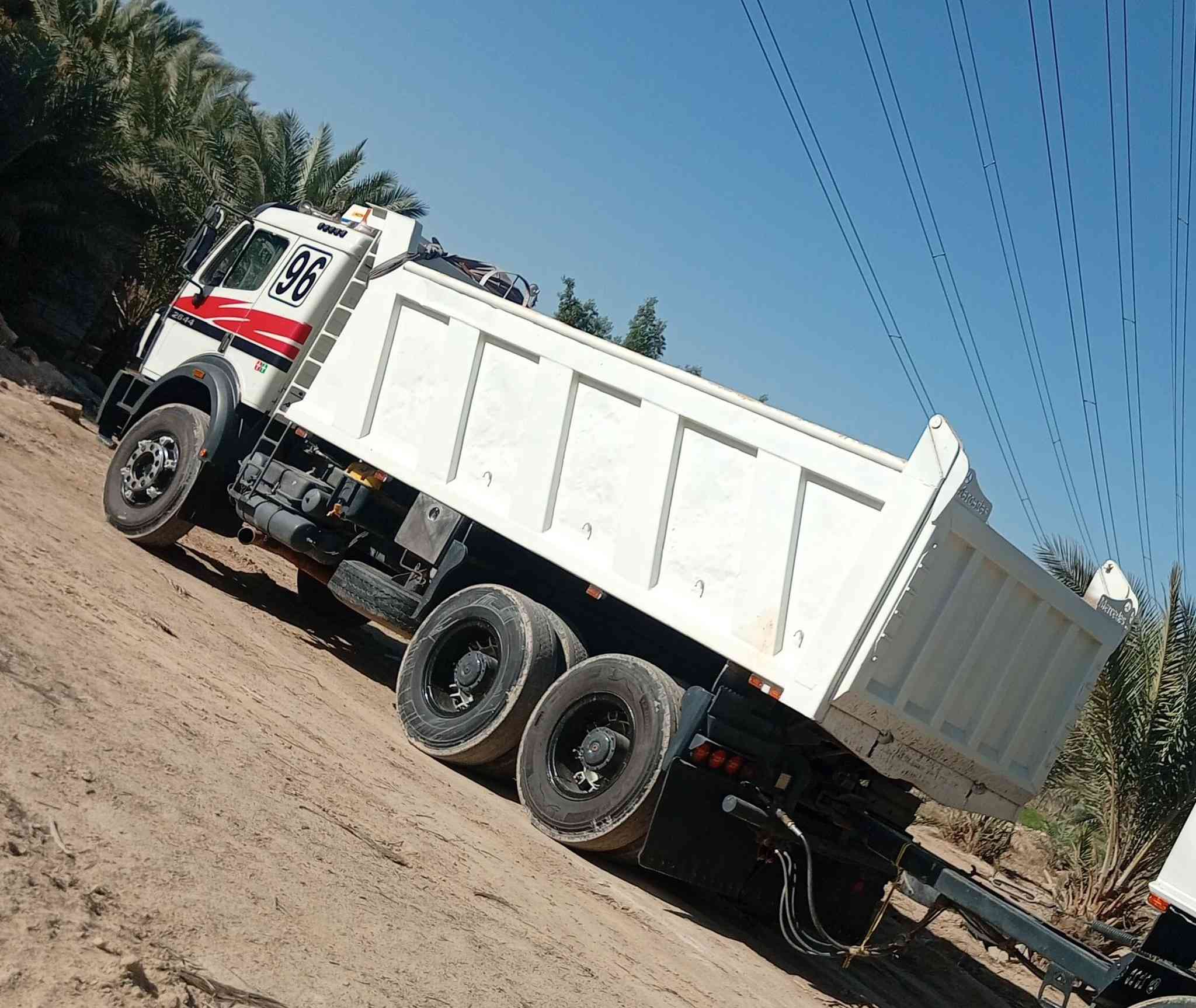 سلام عليكم للبيع اثنه مكفوله كفاله عامه فول مواصفات مديل 96 الاستفسار على رقم ***********
