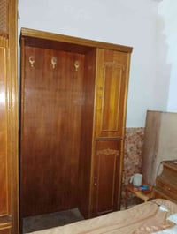 غرفه تسكام صاج سعره 450 وتخم عشر نفرات سعره 350 بيهم مجال قليل للشراي ...