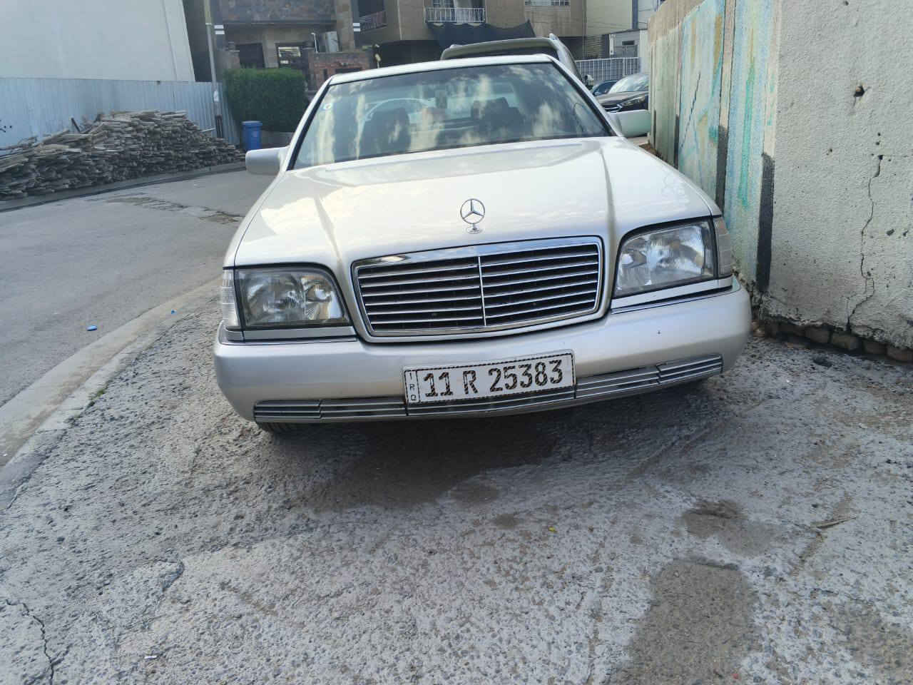 السلام عليكم  مارسدس  شبح موديل 1992 كير ومكينه  ديفور حدديه جدد امامي وخلفي تبريد وتدفه جدد تخم تاير جديد المكان شارع فلسطين  وهذا رقمي  ***********/السعر 11/الف
