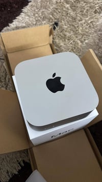 للبيع Mac mini M4 ✨  الجهاز بحالة ممتازة جدًا، استخدام قليل وما زال ضم...
