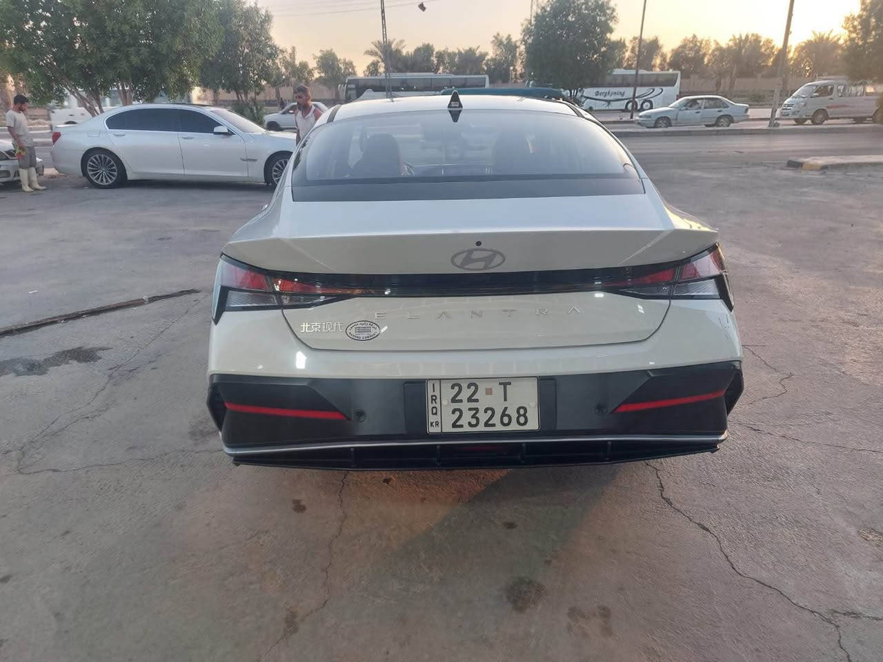 النترا. 2025 تجميع الصين رقم اربيل.        

(كفالة عامة ماشية 2000 )

مكانها نجف
    
المواصفات فول 1/1 .        
فتحة سقف
شاشه ديجتال 
بصمه                            
الجام عل ينفتح وينسد عل بصمة  
كشنات جلد 
هند بريك بصمه         
اوتو هولد                  
فتحه سقف                   
محرك 1500دبل نوزل                             
حساس خلفي  
حساس أمامي  
تبريد قطعتين
كاميرا خلفيه  
جي بي اس
نضام تشغيل الكاميرات 
نضام ترحيب مري شفط
نضام مود درايف إيكو وسبورت و عادي
تحكم ستيرن فول 
ويل كب كروم حجم 17
مانع انزلاق
مانع انحدار 
لايت عدسات زنون ‭‬
جهاز موازنه ABS

للاستفسار  واتساب📞   ‬*********** النجف, العراق
