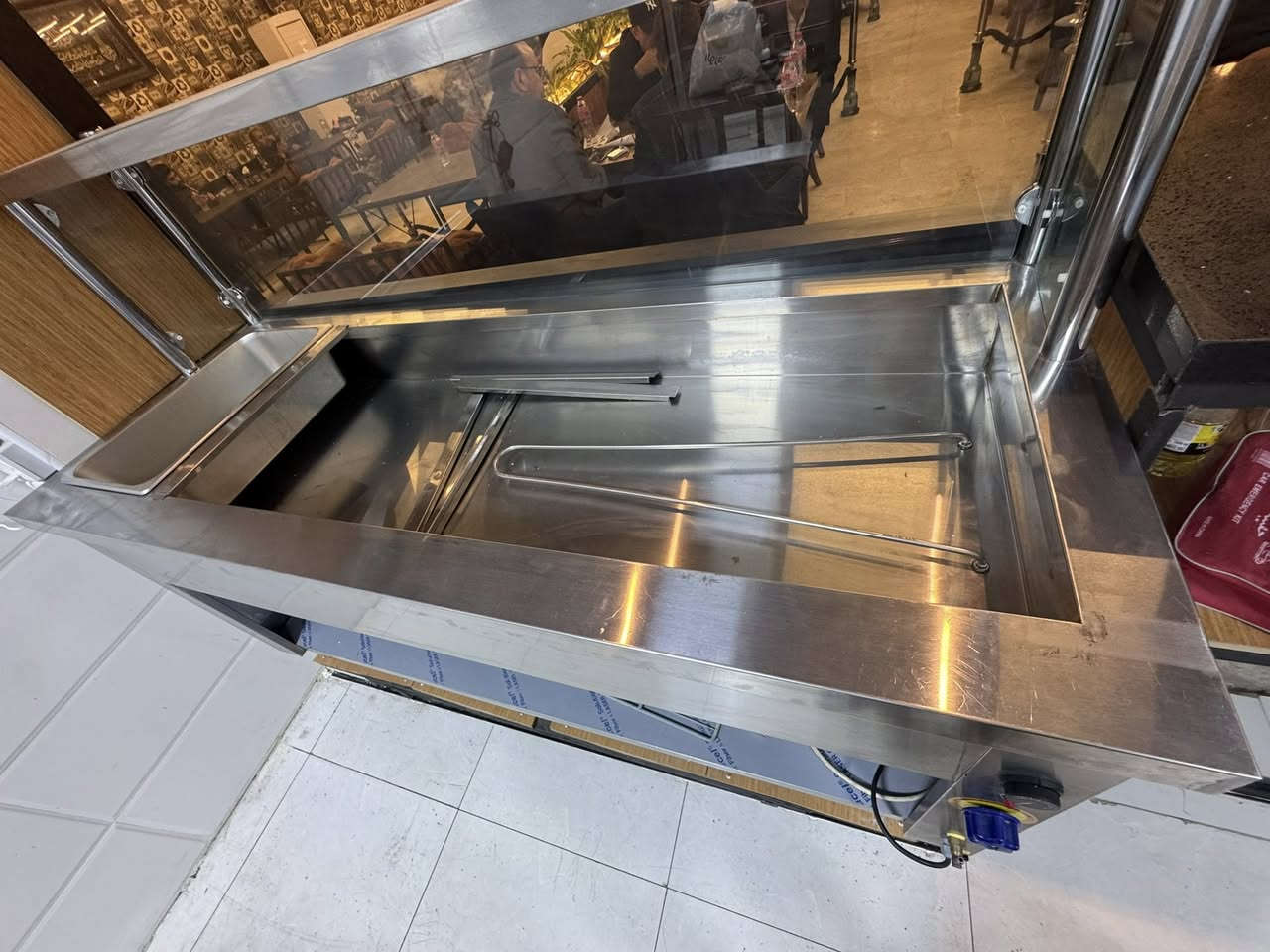 حمايه للبيع تركي قياس متر و80 استخدام مرتين جديده لغرض الفحص يعني ممخلي بيه اي شي كامله مع البلانكات 
سعر 900 الف  

***********
