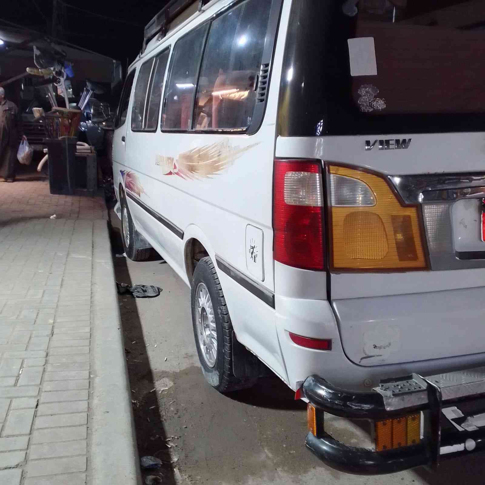 فوتون موديل ١٥ حرة مصفرة رقم واسط انكليزي مكفوله من الصبغ مكينه بيها رنكات للاستفسار ***********مكان السيارة دورة
