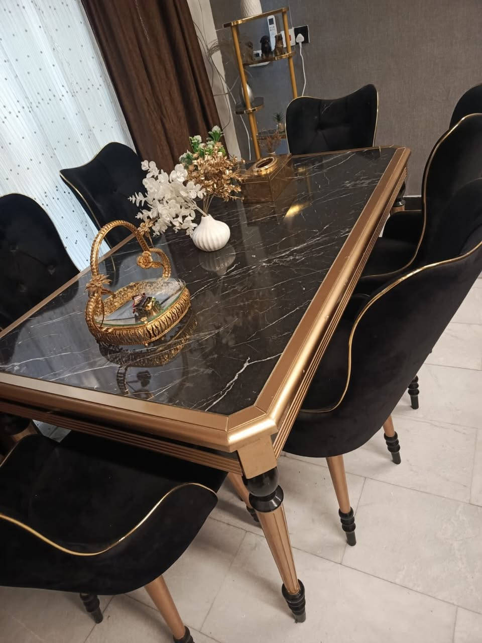 للبيع غراض داخل بغداد البياع
مكينه خياطه  ٢٢٥
الجهاز الجري ٢٠٠
الميز ٢٢٥  
***********
