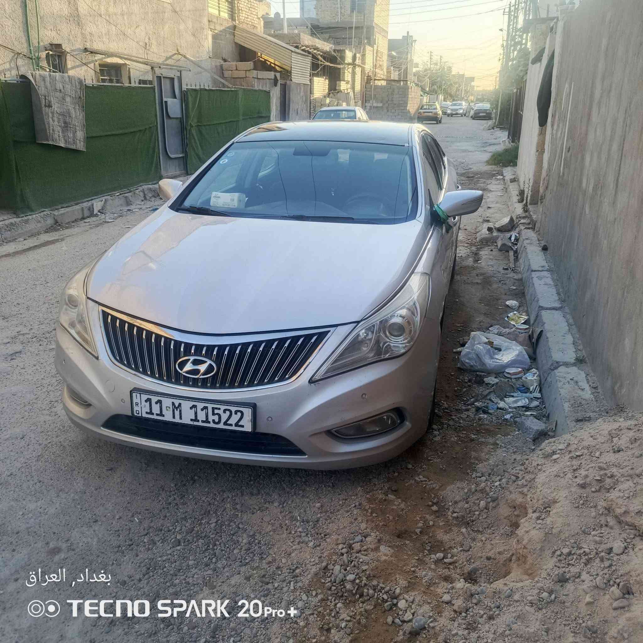السلام عليكم ازيره ٢٠١٤ وارد كوري
فول مواصفات كير محرك 6 سلندر مكفولات تبريد ثلج 
بيها ٥ قطع صبغ بدون دواخل صفحه السائق وجاملغ الخلفي رش كلير مكفوله من الضربه رقم وهزه جديده السعر ١٠٠ وبيها مجال العنوان بغداد حي التراث 

***********
