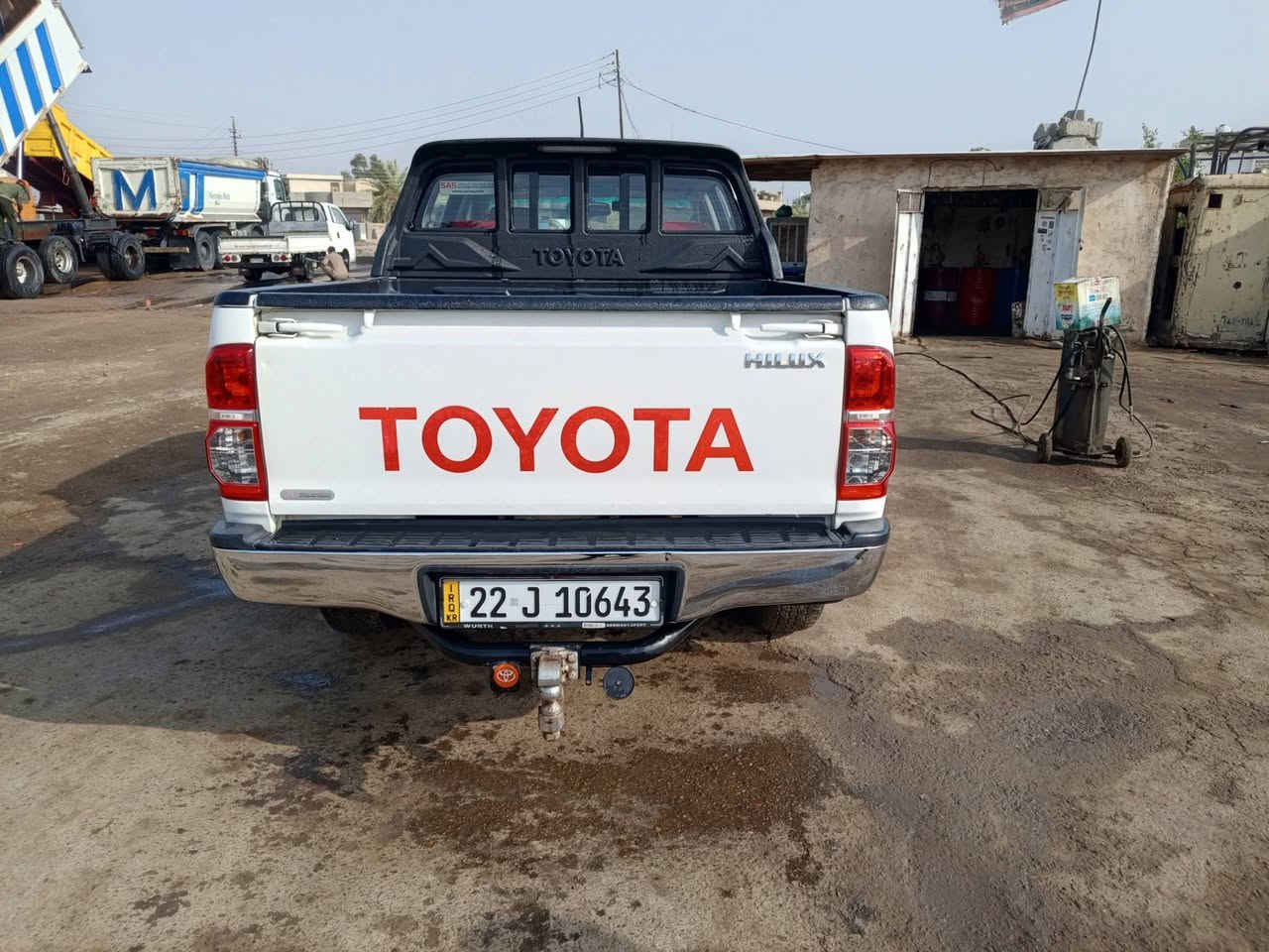 سلام عليكم للبيع بيكم هايلوكس موديل 2015 مكفوله كفاله عامه رقم ربيل بسمي شاصي 22 مكينه ما مفتوحه سبير منازل سياره مثل مابلصوره مكفوله من لبارد ولصبغ  مكاني بغداد ***********.  ***********
