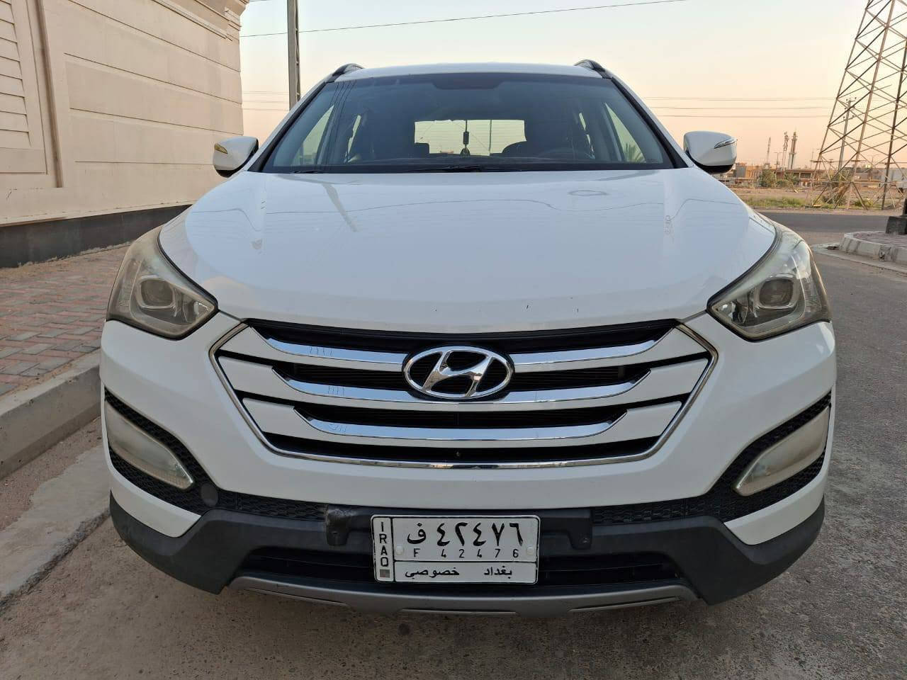 #للبيع_أو_ مراوس بسبورتج 
 ١٧ او ١٨ او ٢٠  مع الفرق
 هيونداي سانتافي 🚗✨
​الضرر شبر بالجاملغ الأمامي فقط
• ​الموديل والمواصفات: سانتافي موديل ٢٠١٣ خليجي محرك اربعه سلندر دوش سبعه راكب  
• ​التدفئة والتبريد: شغال وفول فول 🥶🔥.
• ​التايرات: تخم تاير جديد.
• ​الوضع الميكانيكي: كير ومحرك مكفولات بشرط الفحص والتدقيق.
• ​الأوراق والسنوية: بشرط التحويل وملكية مضمونة 📄.
• ​المكان: الأنبار - الفلوجة 📍.
​السعر: (١٥٥ بيه مجال )
للتواصل والاستفسار: (***********)

