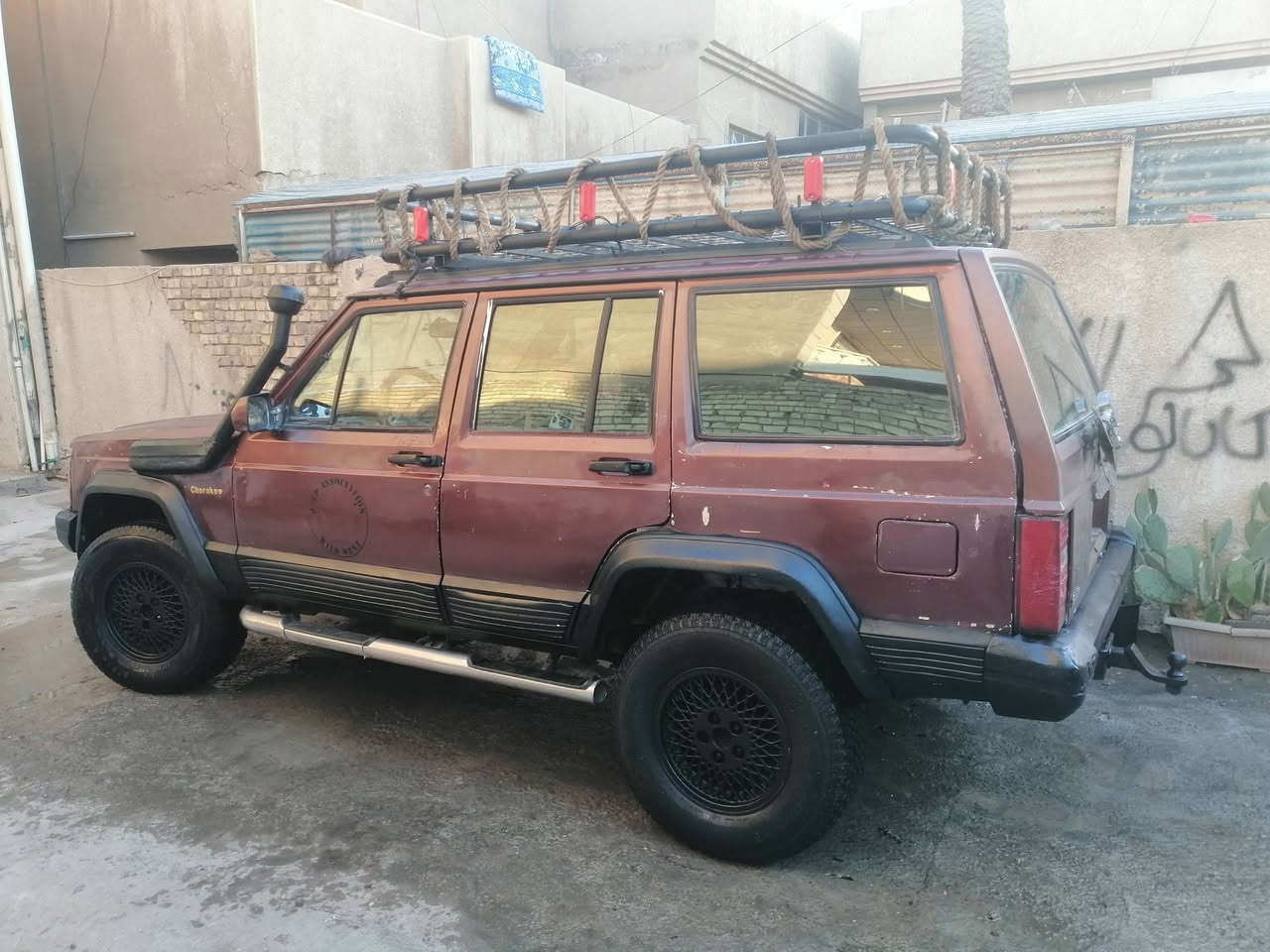 السلام عليكم جيب شيروكي مديل 1991 رقم كركوك مشروع وطني تحويل ثني يوم مكين VVT حداديه ٧٠ بل ميه تخم تاير جديد مكينه كير اكسل مكفولات وين متريد اطلع بيهه تدفئه شغاله تبريد عوزه منضومه سعر 28
 مكاني بغداد جميله *********** بي وتساب
