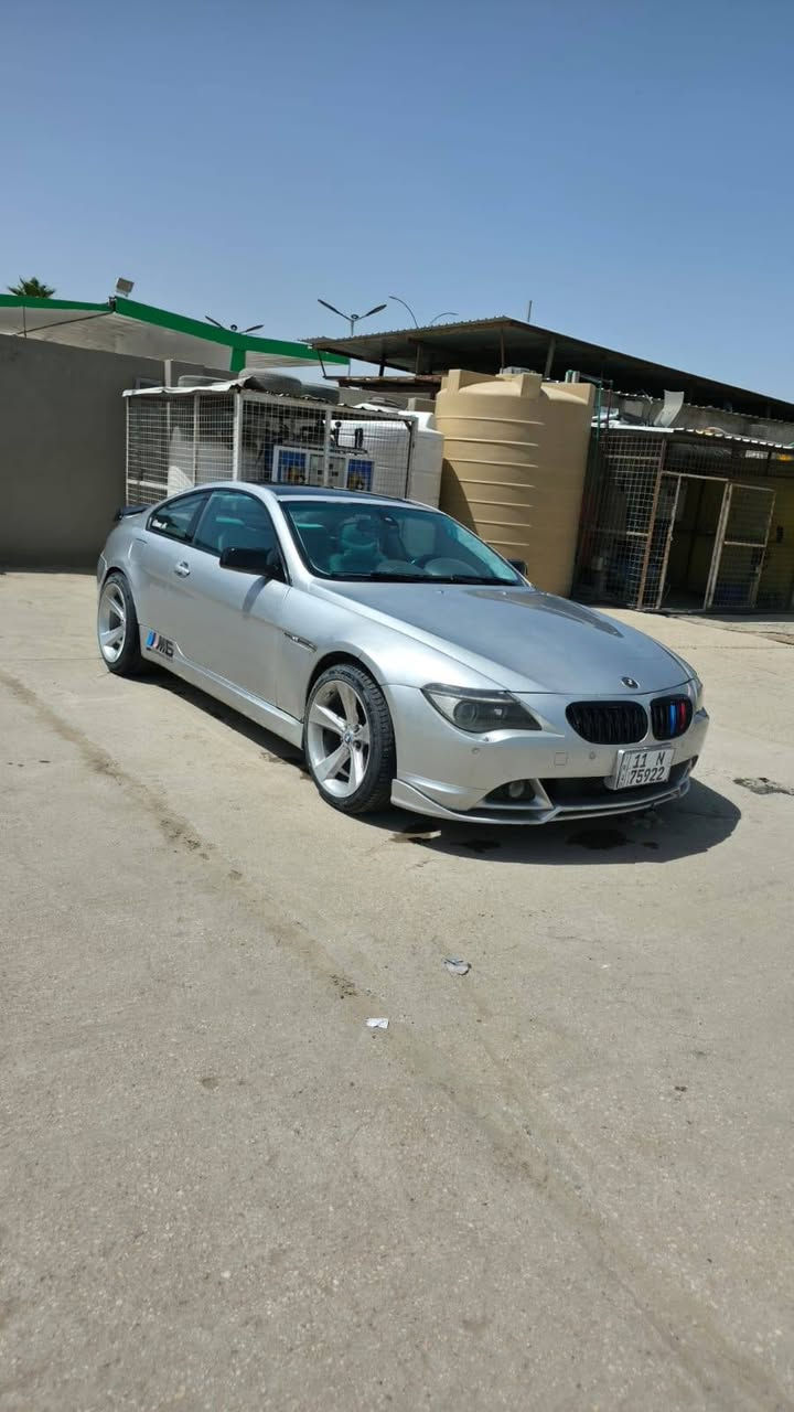 من المميزات والنوادر  من اصل 6 قطع بكل العراق للبيع فقط
BMW E63 
635 محرك v8 تنفس طبيعي 
بدي كت وغرفه كلها M6
مواصفات فول 1/1
مصبوغه احزام بدون ضربه
رقم بغداد انكليزي باسمي
ماشيه 266 
محرك كير تبريد اكسل كله مكفول وبشرط
سعرها 115 ونزلتها بهل السعر لان متوازي
***********
