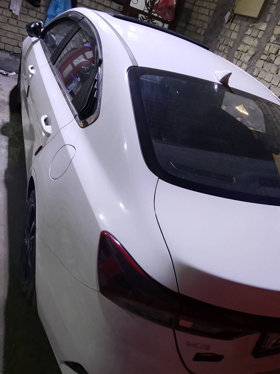 كي 3للبيع سياره كفاله عامه من تبديل من صبغ من بارد /موديل 2024/ماشيه 26الف كيلو متر موصفات فول معروفه حساس تاير حساس دعاميه امامي خلفي /رقم اربيل اب اسمي سنويه هزه لل2027/سعر 142وبيه مجال قليل مكانه بغداد الغزاليه /***********
