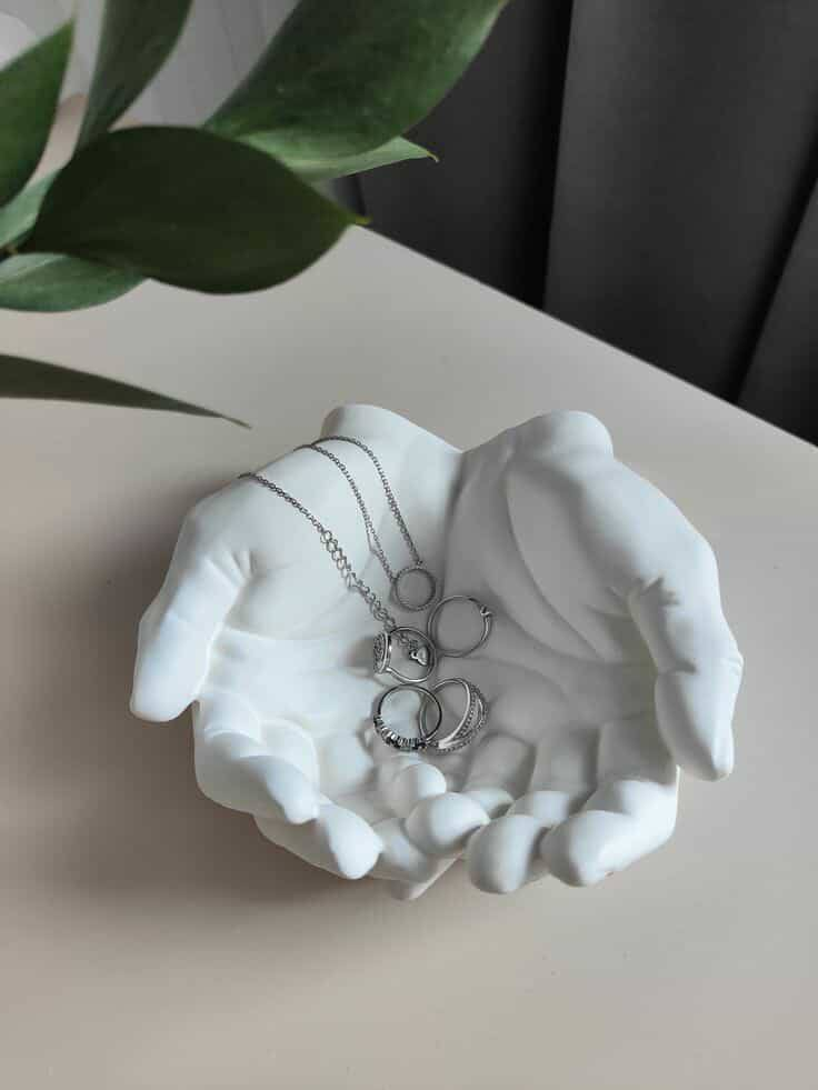 تحفيات فخاريه تزين منازلكم الجميله ودكدرون تاخذوها هديه❤️القطعه الف ونص 🔥بس المبخره بالفين  
توصيل جميع محافضات العراق ب3 الاف دينار


**إذا كنت صاحب هذا الإعلان وتريد حذفه لأي سبب، رجاءا أرسل رسالة إلى الدعم الفني**