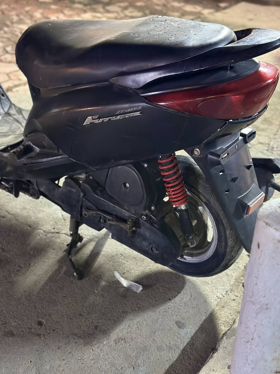 دراجه بريز مكينه ماكس 120 مكينه نايلون جديده مشدوده الهة شلعه معدل تخبل دراجه كلهة شغاله اي نقص مابيه عنواني بغداد الدوره (السعر 500 بيهة مجال كلش بصيط) ***********
