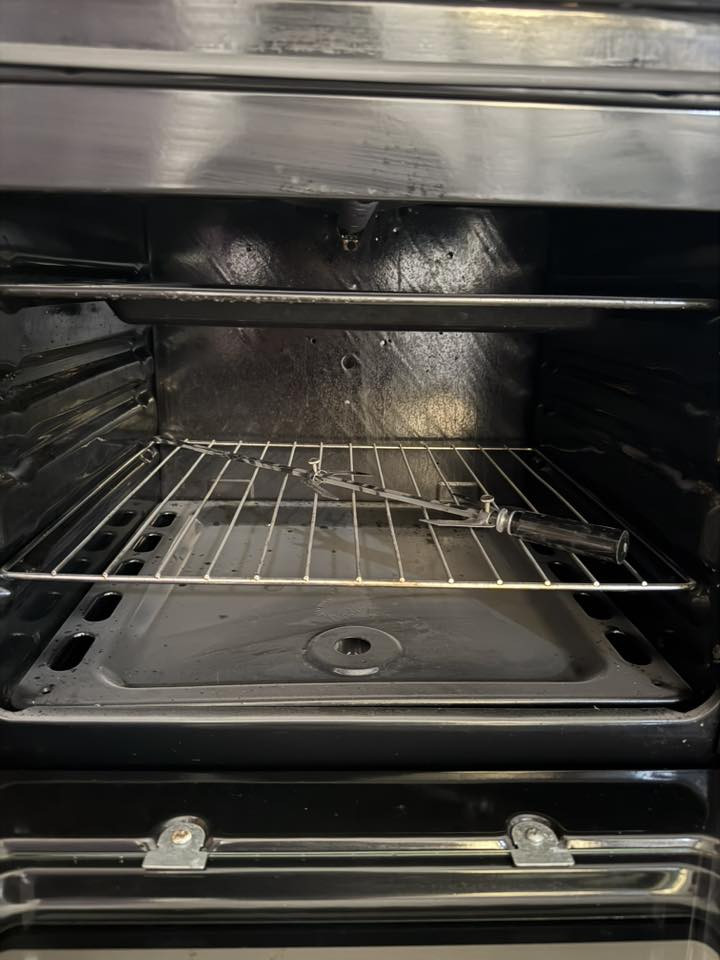 للبيع ، طباخ غازي ماركة VENIS صناعة مصرية ، جداحة كهربائية نظيف 100‎%‎ مستخدم شهرين   
سعره 300 بي مجال بسيط 

للتواصل واتساب ***********
