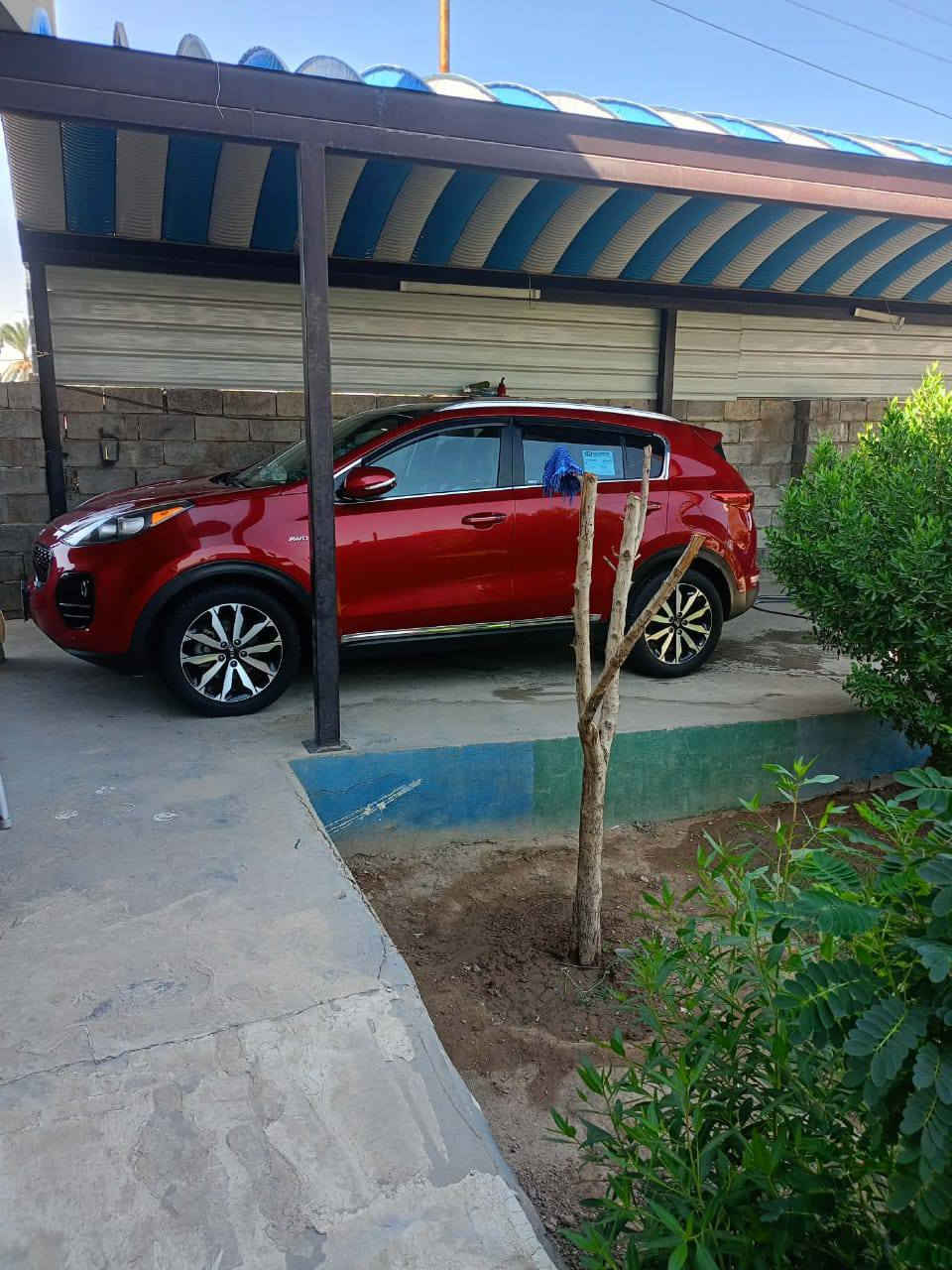 سلام عليكم كيه سبورتج 200017رقم بغداد نكليزي محرك كير صدر اتخم تاير كله جديد سياره فول مواصفات بدون حادث مكان سياره أبو غريب السعر 130 وبيه مجال الطيبين ***********. ***********
