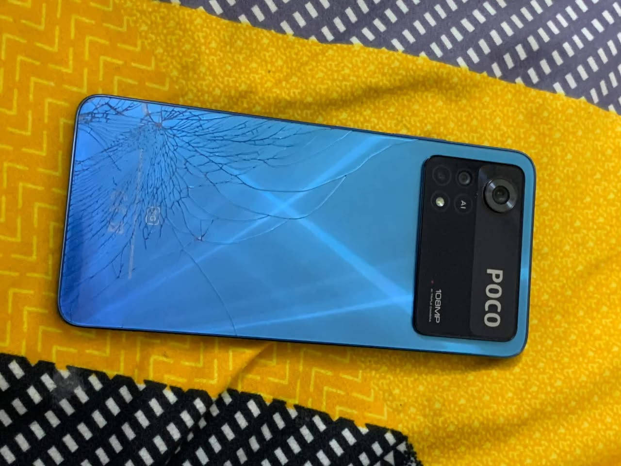 بوكو x4 pro 5 g للبيع
 ١٢٠ هرتز الشاشه
ذاكره ٢٥٦
شحن ٦٧ واط
الجهاز نظيف بااستثناء الفطور بالظهر ممأثرات الي ظاهرات بالصور
ممفتوح خلاص
السعر ١٨٠ مكاني الموصل


**إذا كنت صاحب هذا الإعلان وتريد حذفه لأي سبب، رجاءا أرسل رسالة إلى الدعم الفني**