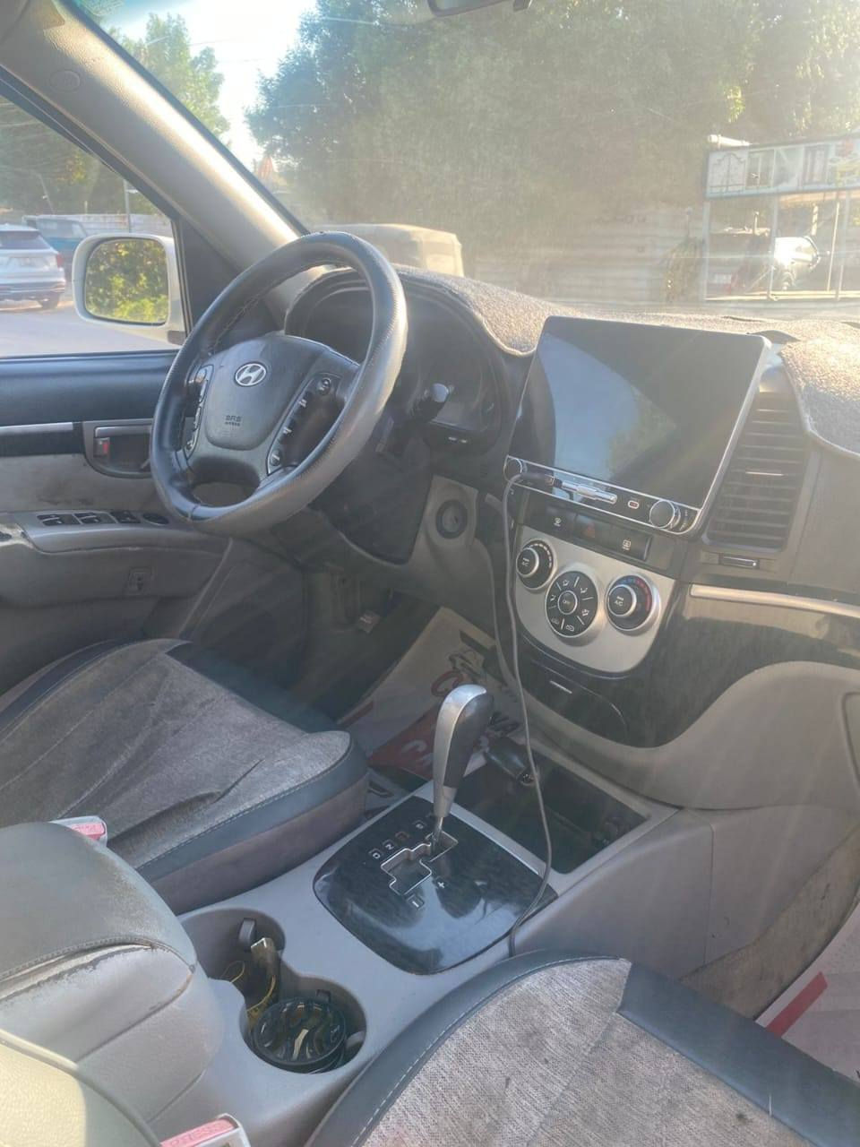 سياره سنتافي رقم بغداد انكليزي وارد امريكي الرقم باسمي الرقم الجديد سنويه ٢٠٢٩ السياره داخله للعراق بدون حادث سياره جاهزه محرك وكير جدد 
صدر جديد تخم تاير جديد السياره جاهزه سعرها ١٢٠ ورقه وبيها مجال الموقع بغداد الزعفرانيه  رقم الموبايل *********** الرقم بيه واتس اب للاستفسار اكثر بغداد, العراق
