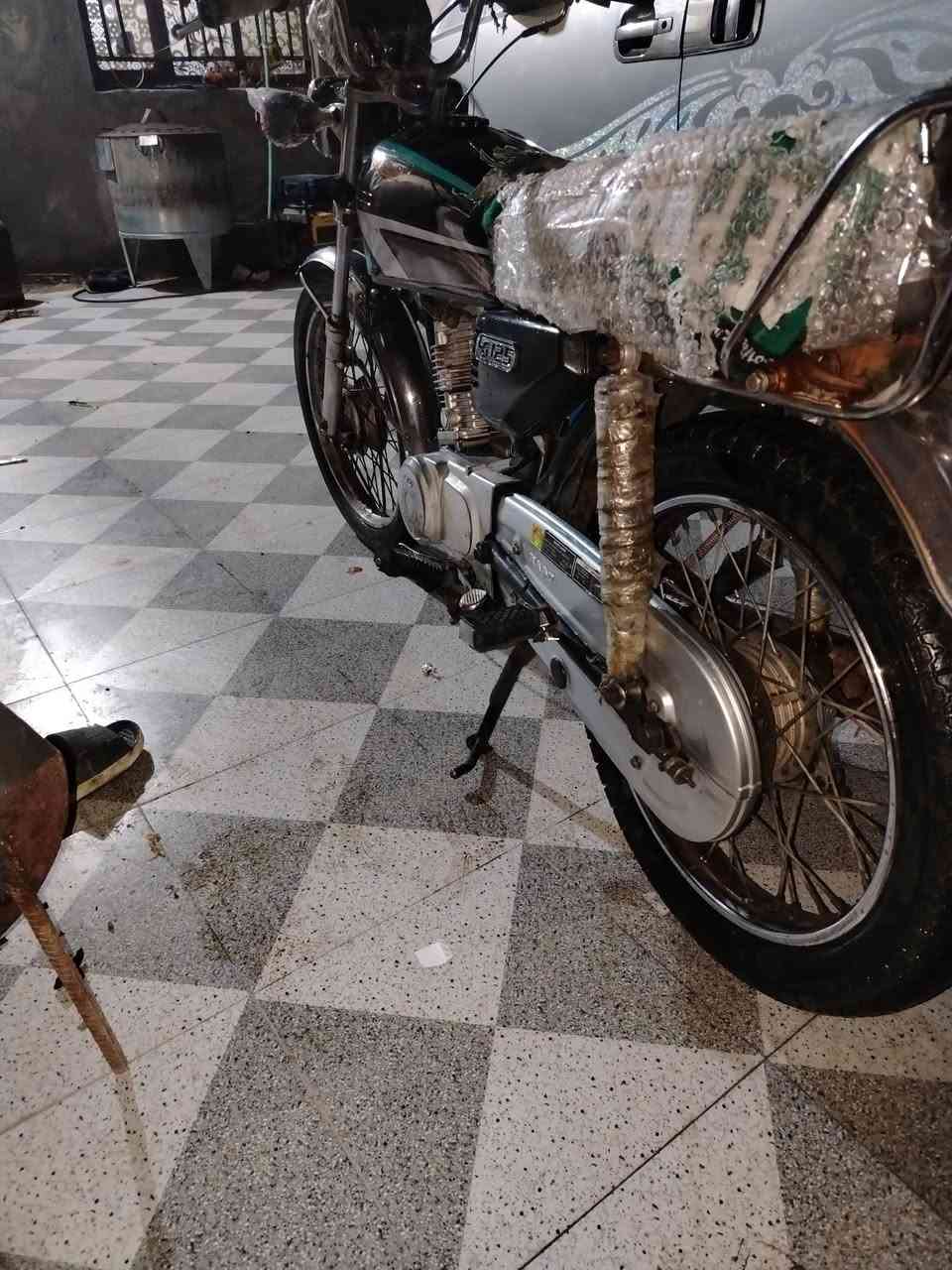 سلام عليكم شباب دراجه للبيع  مكان المجر الكبير سعر ٣٥٠


**إذا كنت صاحب هذا الإعلان وتريد حذفه لأي سبب، رجاءا أرسل رسالة إلى الدعم الفني**