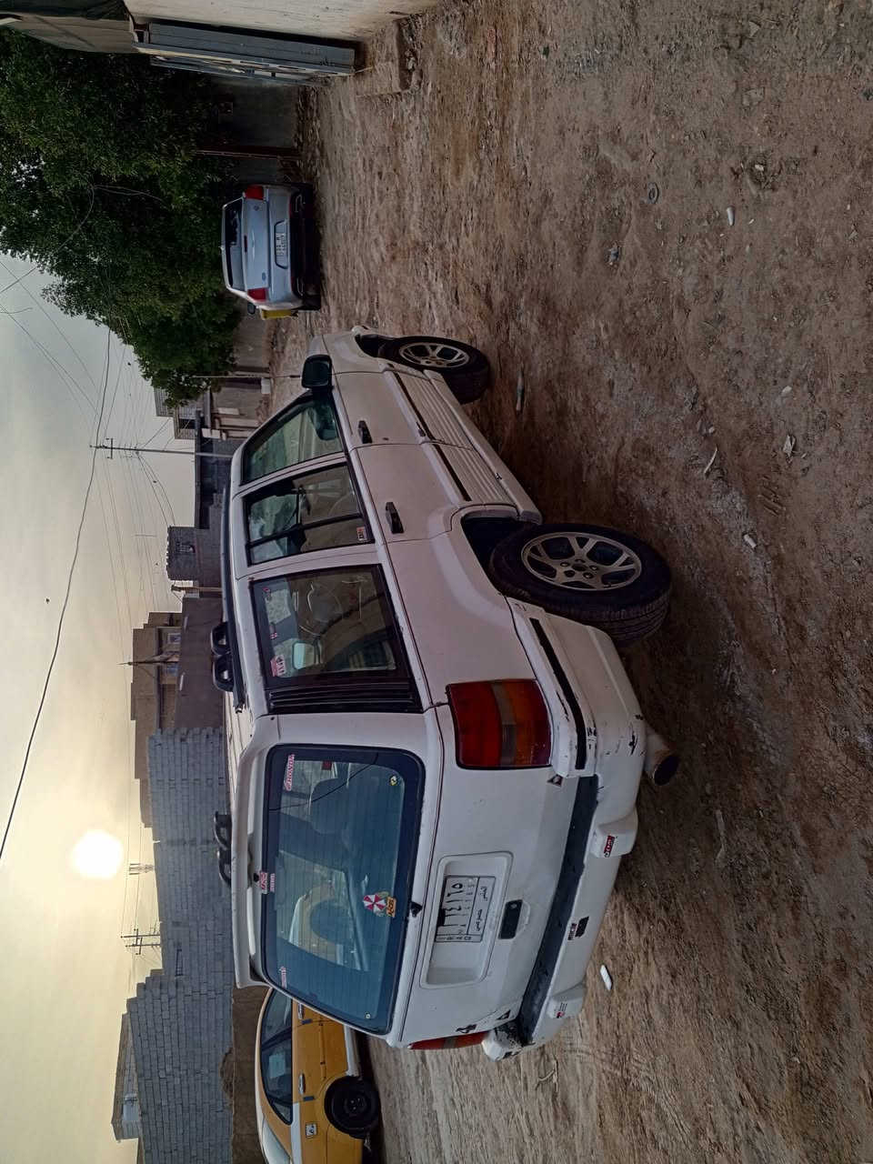 جيب شيروكي مديل 93 جاهزه من طول الطول مكفوله من العيب شرعي وظربه قويه ونقل والكص ترايك وين ما يعجبك مكينه 2500 وكير مكفولات حداديه جديده وطخم تاير جدئد كهربايات كله شغاله دواخل حلو رقم الماني سنويه ال 28 شرط التحويل مصفره(سعره 36 وبيه مجال) مكاني ناصريه مركز ورقمي ‏‪***********‬‏
