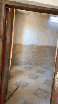 بیت جدید للایجار في جمهوریة قریب مدرسة فدوة
***********
خانوو بۆ کرێ لە جمهوری نزیک مەکتەب فدوە 
***********
