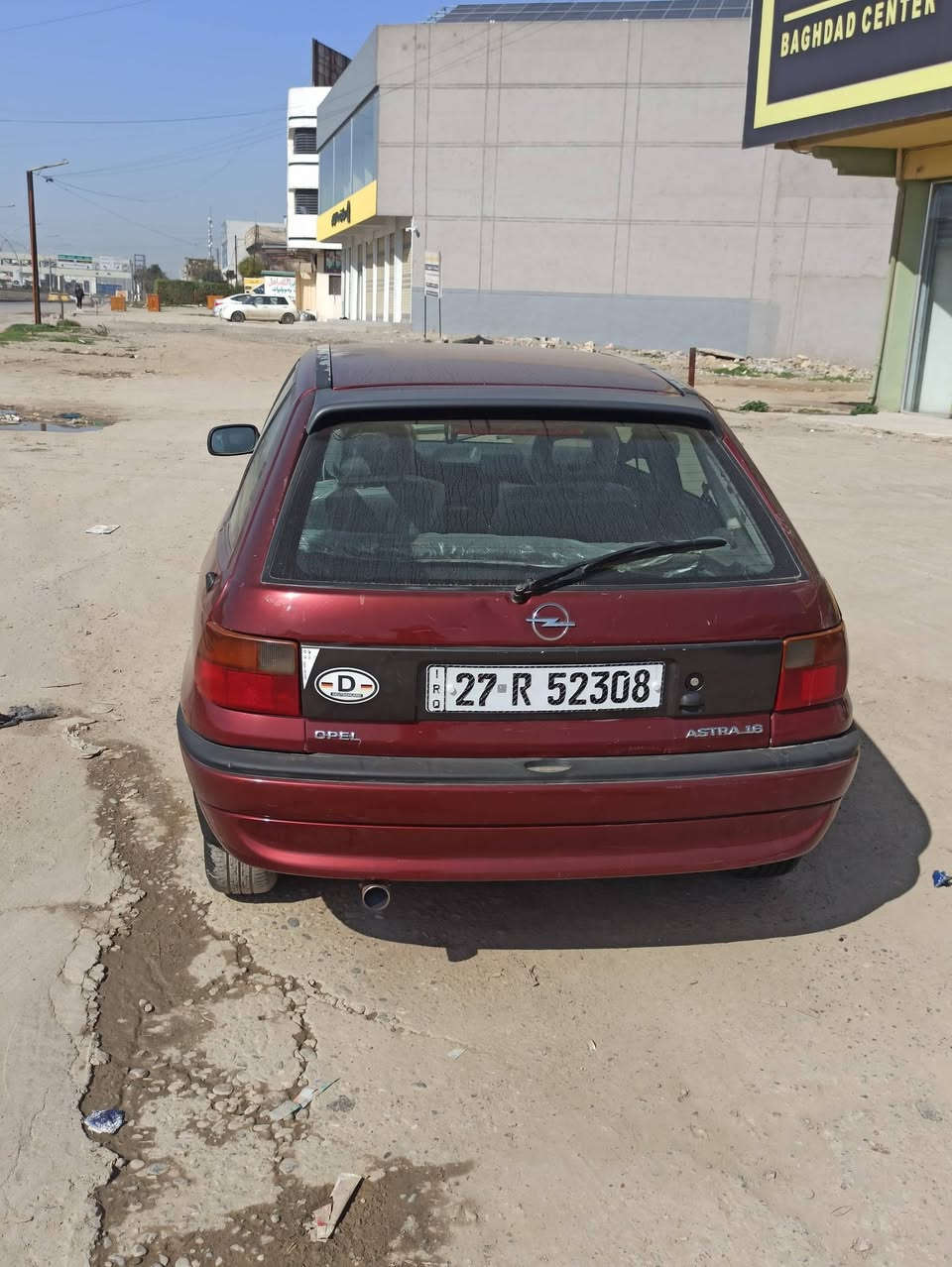 السلام عليكم 
استرا
حجم 18
موديل 1992
رقم ذي قار  الدولي
هزه و سنويه جديده
كير شرط 
محرك نفخ 
سياره بيها جاملغ امامي صبغ فقط بدون دواخل شرط
شرط التحويل 
السعر 42$ وبيها مجال
🛑ملاحظه مهمه
 يرجى الاتصال من  الساعه 9 صباحأ إلى الساعه 9 مساء
#العنوان موصل الجديده شارع بغداد مجاور سنتر بغداد
#مكتب ال رزان للسيارت
***********
***********
