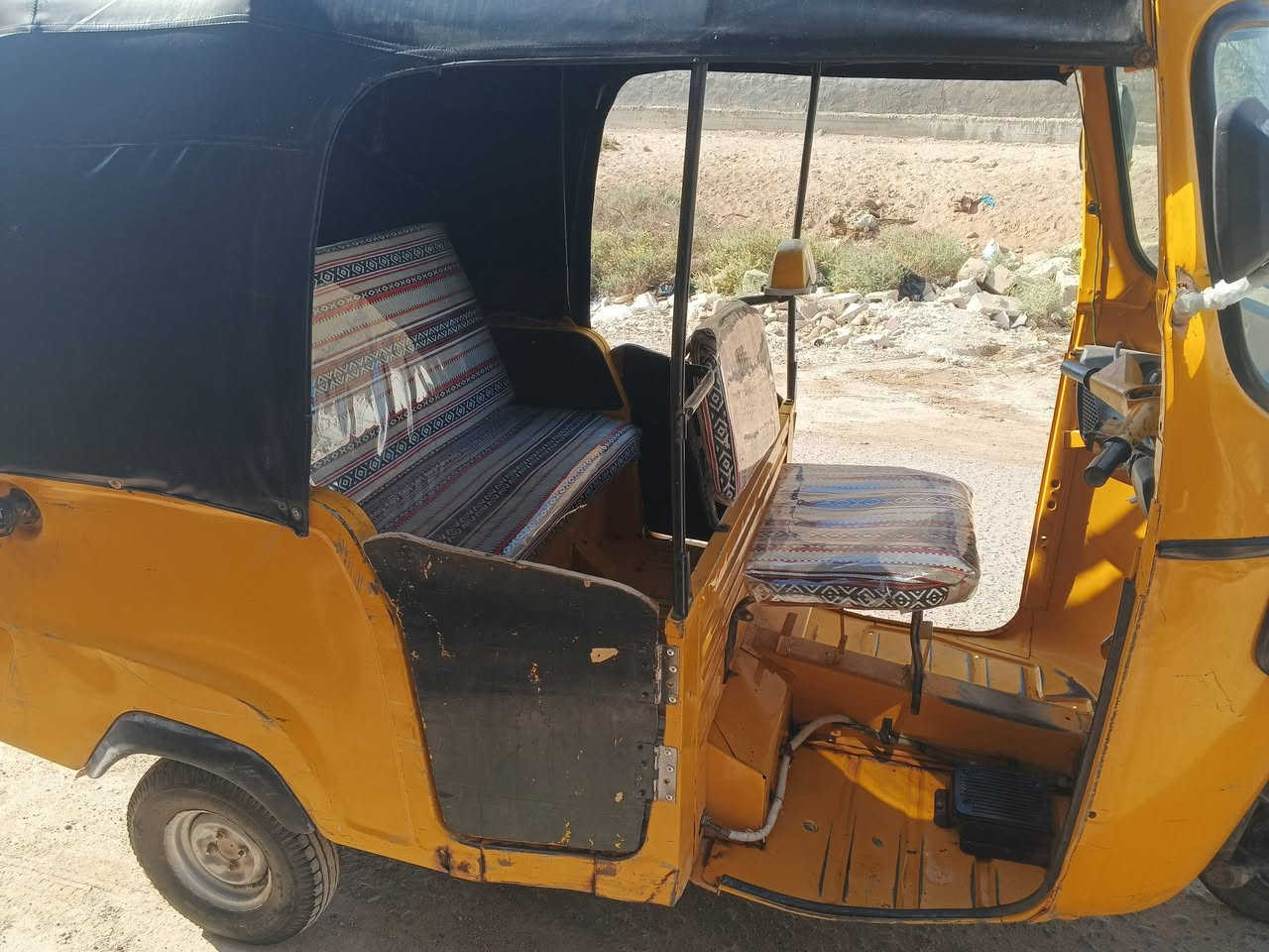 السلام عليكم تكتك للبيع بياجو موديل 19 اوراق محرك تي في اس المكان البصره شط العرب  رقم التليفو***********
