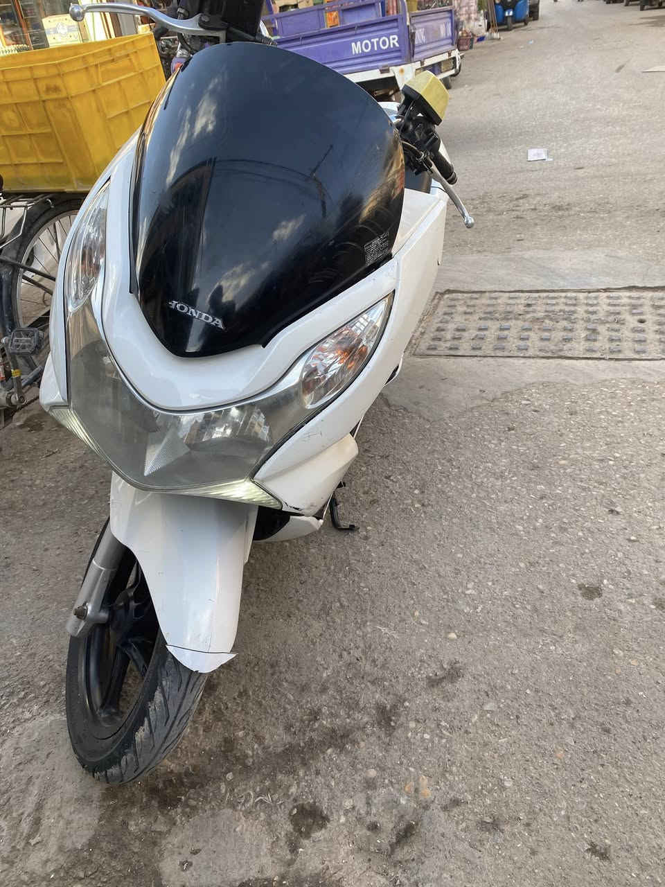 دراجه pcx للبيع رقم ***********
