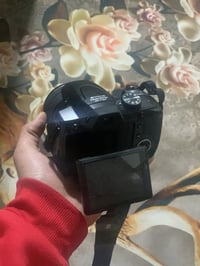 كامرا للبيع ماعرف ايشي عنهة خذتهة ب100 ربحني وخذهة بعدهة جديدة 0783210...