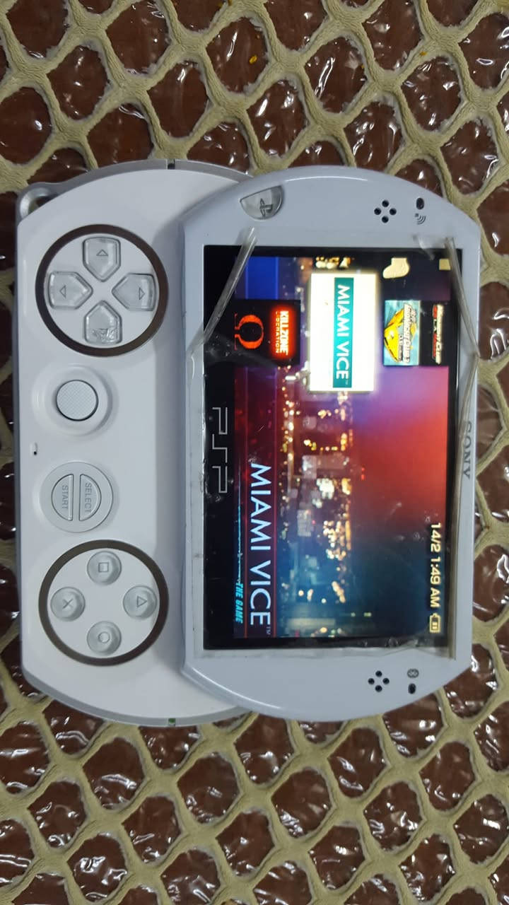 مهكر احدث اصدار ثابت ذاكره داخليه 16 والخارجيه 4 متروس العاب والنضافه واضحه بل صور مع شاحنه مع كيبل عرض عل شاشه  مع حافضه sonyسعر ١١٠ الف  شراي اتصل عل رقم أ و ماسنجر  *********** بغداد زيونه ما جاوب تعليق شراي اتصل وتدلل
