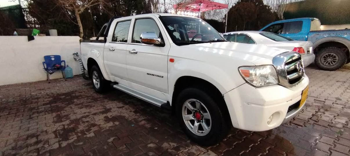 گراند تایگەر 2014
مەکینە قەزافی
ناو سور
تەبرید
چەملەخی سەکن کەمێکی بۆیاخە
سعري ٦٩ گه لا 
***********
موكان سياره سليمانيه السليمانية, العراق
