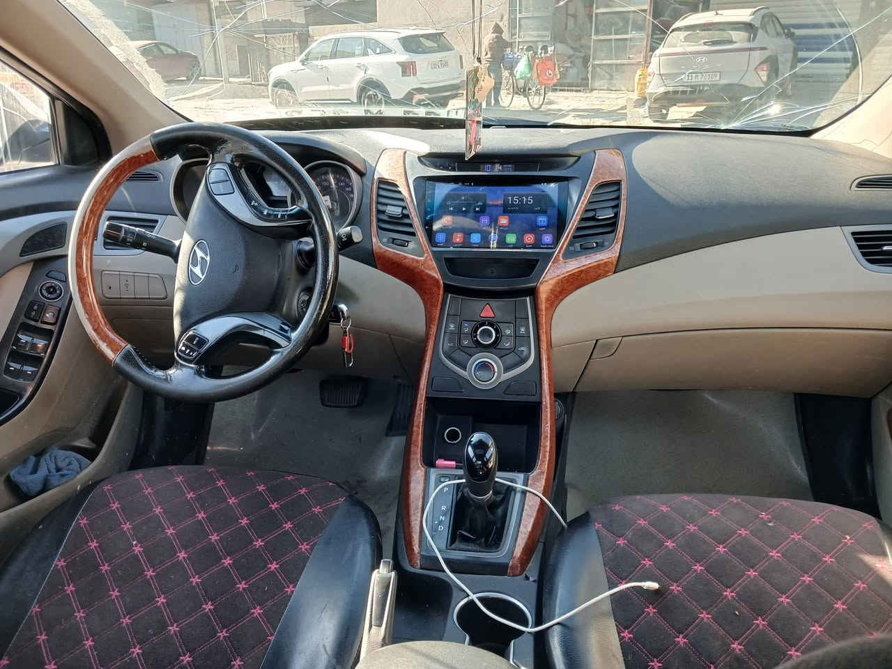 السلام عليكم من رخصت الادمن النترا ٢٠١٦ خليجي رقم بغداد فول عده البصمه السياره مصبوغه عام مكينه كير صدر تخم تاير كله مكفول مكينه وكيري قبل شهرين شادهن مكينه ٢٠٠٠ دوش الدراهم شفرات تعبانه وجامه أماميه تعبانه السعر ٩٠ وبيهه مجال حك الجيه والسونار بل منشور مكانها الدوره رقمي ***********
