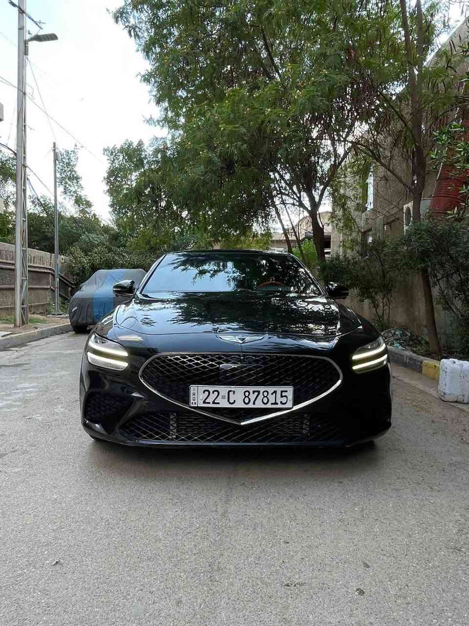 📢 إعلان بيع سيارة مميزه

للبيع  او مراوسGenesis G70 سبورت برستيج 
— محرك 3.3T  
حادث جاملغ وبنيد صور الحادث و السونار خاص 
رقم اربيل تحويل او  وكالة 
🔹 الموديل: 2022 
🔹 الفئة: Sport Prestige (أعلى فئة)
🔹 المحرك: 3.3L V6 Twin Turbo
🔹 القوة: حوالي 370 حصان 🔥
🔹 الگير: أوتوماتيك 8 سرعات
🔹 نظام الدفع: (خلفي المرغوب 2wd)
🔹 الممشى: 52,000 ميل 
🔥 المواصفات الكاملة:
⚙️ الأداء:
وضعيات قيادة متعددة (Sport / Comfort / Eco/sport+)
شفتات ستيرن (Paddle Shifters)
نظام تعليق رياضي مريح وثابت
نظام اكزوز رياضي صوت متغير عند تبديل وضعيات القياده
🛋️ الداخلية والفخامة:
مقاعد جلد مميزه بالون الاحمر +متغيرة عند تبديل وضعيات القياده
تبريد وتدفئة للمقاعد الأمامية
ذاكرة مقاعد + تحكم كهربائي كامل المقاعد الامامية
ستيرن كهرباء+خزن وضعية +تدفئه ستيرن +نظام الاهتزاز عند التحذير
داخل كاربون وجلد فخم جدا مع احزمة حمراء رياضية مميزه
سقف وتكم كنتارة بالكامل 
إضاءة داخلية (Ambient Lighting)
📺 التكنولوجيا:
شاشة معلومات وترفيه كبيرة
نظام صوت فاخر (Lexicon) 🔊
Apple CarPlay + Android Auto
شحن لاسلكي للموبايل
دشبول شاشة + كامرة عند الانعطاف
🚗 الأمان والمساعدة:
رادار أمامي+قيادة الية + مثبت سرعة ذكي
نظام الحفاظ على المسار
تحذير النقطة العمياء
فرملة طوارئ أوتوماتيكية
كاميرات 360 درجة
حساسات أمامية وخلفية 
🌟 إضافات:
فتحة سقف بانوراما 
تشغيل بصمة + دخول ذكي
تشغيل عن بعد 
مرايا كهربائية قابلة للطي
جنوط رياضية قياس كبير
السيارة جاهزه بدون اي نقص او مسج

السعر 223 وبيها مجال بسيط جدا 

للاستفسار:- مكان السياره بغداد الصليخ *********** بغداد, العراق
