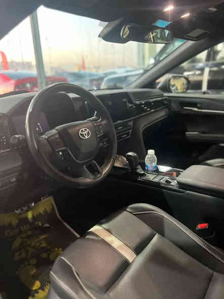 للبيع تيوتا كامري هايبرد 2025 فئة SE وارد أمريكا، ماشية فقط 28,000 ميل
الحادث :
تبديل بنيد مع تصليح بخشم الشاصي الأيمن فقط 

المواصفات:

 • شاشة مع Apple CarPlay

 • تشغيل بصمة

 • هاند بريك كهرباء (بصمة)

 • Auto Hold

 • وضعيات قيادة متعددة

 • داشبورد ديجتال

 • رادارات 360 درجة

 • توقف ذاتي

 • مثبت مسار

 • مثبت سرعة

شاحن لا سلكي

 تبريد خلفي 
 

صور الحادث مرفقة بالمنشور 

المكان/  محافظة واسط / قضاء الصويره 

 للاستفسار / ***********  

السعر 225 ورقه وبي مجال
