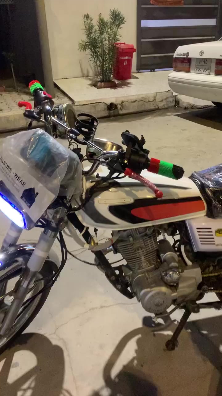 سلام عليكم أيراني جني لا صرف ولا بخار 5 كير سلف كهربائيات شغال كامل سلف واحد يشتغل نضافه ١٠٠/١٠٠ أي عيب مابيها سعره 325 وبيها مجال علق أدخلك خاص …✨


**إذا كنت صاحب هذا الإعلان وتريد حذفه لأي سبب، رجاءا أرسل رسالة إلى الدعم الفني**