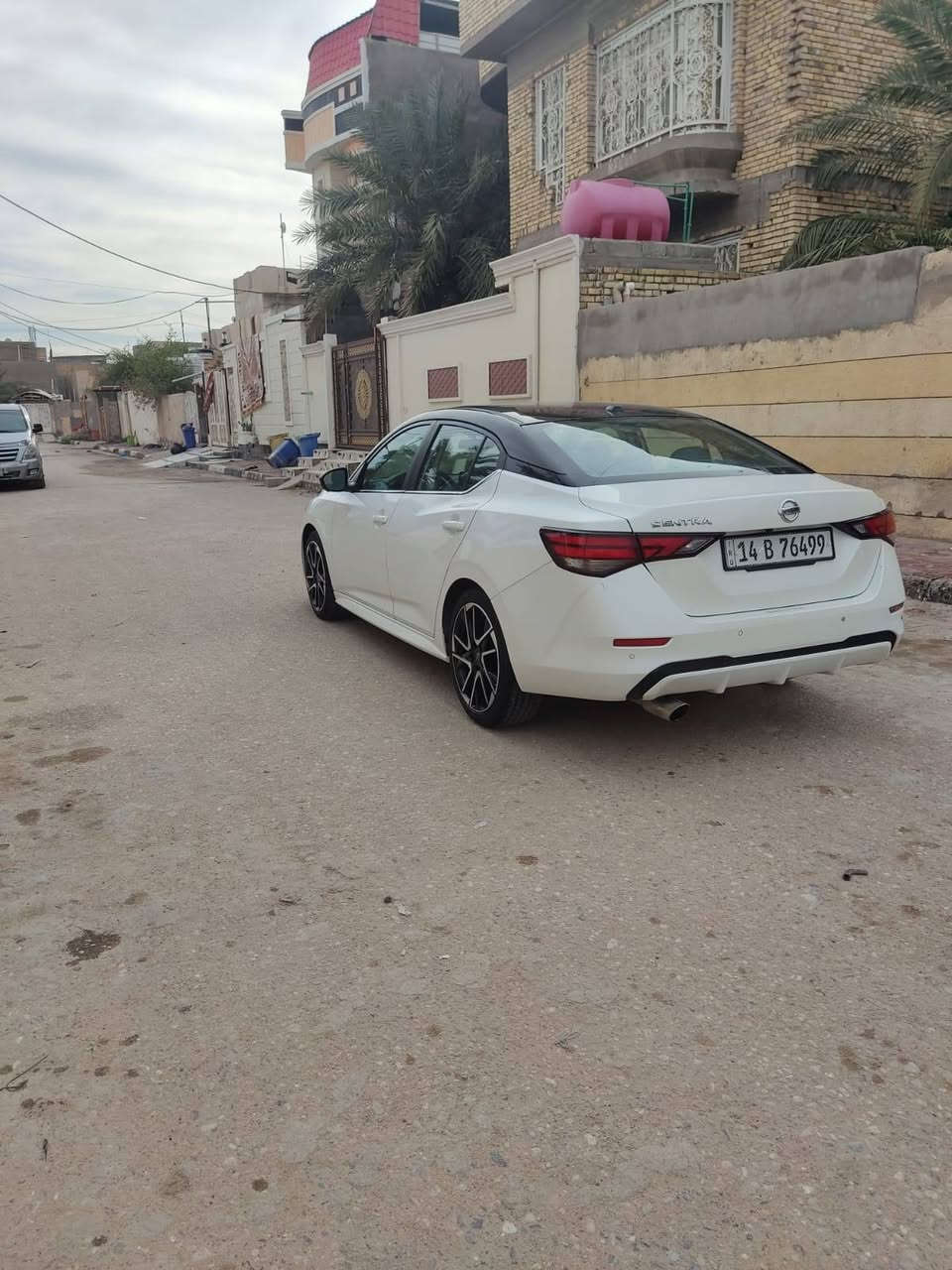 معوقين 

سنترا موديل 25 للبيع بسعر 165 

السيارة لونين ، فول مواصفات 
تنتة ، 
محرك 2000 gdi 
كير CVT 
كشنات،  ستيرن تدفئة 
لايت زنون 
نقاط عمياء + رادار خلفي يحتاج برمجة فقط ، 

الممشى 16 الف  كيلومتر قابل للزيادة  ، 
المكان البصرة الزبير ، 

حادثها جنطة و قليل من جاملغ ايمن خلفي  ،
واصل للشاصي بعد التاير  ، السيارة ما تسحك تاير و لا بيها مشكلة بالمشي ، 

رقم الشاصي : 3n1ab8dv0sy255035

رقم الموبايل واتساب فقط : *********** البصرة, العراق
