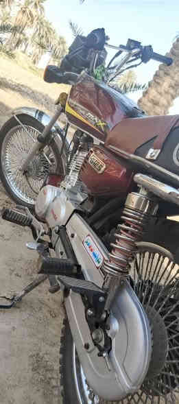 للبيع دراجه اربعه گير موديل 23 اوراق سكنر كفاله عامه مامفتوح بيه برغي سعر 625 وبيه مجال مكان شاميه  اتصال على هاذه ***********
