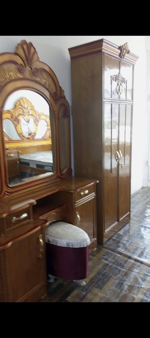 غرفة اخشاب عراقية عمل خشب ثقيل مستعملة قليل السعر 950 مكان كميرة على مشروع  ***********
