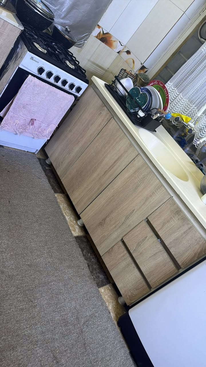 كاونتر جديد السعر 350
درجة اولى 
مكاني بغداد المنصور  
***********
