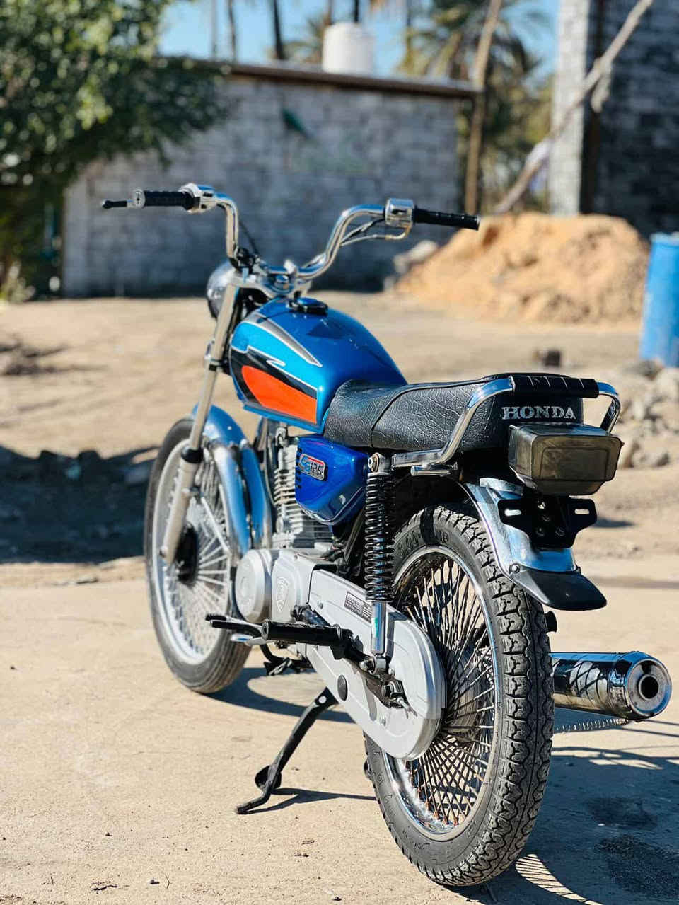 السلام عليكم للبيع دراجه ارشا موديل 16 اوراق اصولي دراجه جديده لاتنقيص ولا تبخير  شلعه ومعدل فول مكينه ناعمه للستفسار اتصل *********** العنوان بابل ناحية النيل
