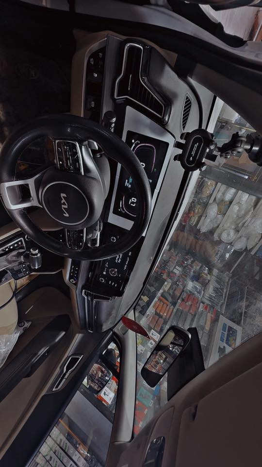 للبيع

سبورتج 2023 
 فول مواصفات
فول 1/1
وارد خليجي

رقم اربيل ‎الجديد الإنكليزي

‏‎ - بانوراما

‏‎ - سعة المحرك 2.000

-‏‎ مرتبط بناقل حركة أوتو 6 نمر

‏‎ - حساسات أمامية

‏‎ - حساسات خلفية

‏‎ - لايت زينون + LED

‏‎ - شاشة ديجيتال  متصل كامل

كشافات

‏‎ - بك لايت LED

‏‎ - ويل كب 19

-‏‎ اريل نفكيشن

-‏‎ تشغيل عن بعد

‏‎ -فتح الصندوق كهرباء ذكي

‏-‎ دشبول شاشة

‏‎ - شاشة ابل كار بلي واندرويد اتو

‏‎- كاميرا دوارة

‏‎ - المقاعد جلد

‏‎ - تدفئة المقود والكشنات الأمامية

‏‎ - مثبت السرعة Cruise

الأوامر الصوتية

‏‎- أوضاع القيادة  Drive Mode

‏‎ - فحص أنظمة السيارة

‏‎ - حساسات ضغط اطارات

‏‎ - شفتات مقود

‏‎- تبريد شاشة

‏‎ - هاند بريك بصمة

‏‎‏- ABS

‏‎‏ - Auto Hold    أوتو هولد

‏‎‏- ISO Fex        ايزو فكس

‏‎- نظام مانع الانزلاق

‏‎- نظام نزول المنحدرات

‏‎- اشارة في المرايا الجانبية

‏‎- مخرج منفذ الطاقة

‏‎‏- حساسات كامله داير السياره

شاحن هاتف لاسلكي

ملاحظة/ السيارة مكفولة كفالة عامة ماعدا صبغ قليل بجاملغ الخلف السائق شبر موضح بصوره 

استفسار *********** بي واتساب.                               العنوان بغداد 

السعر 215وبيها مجال
