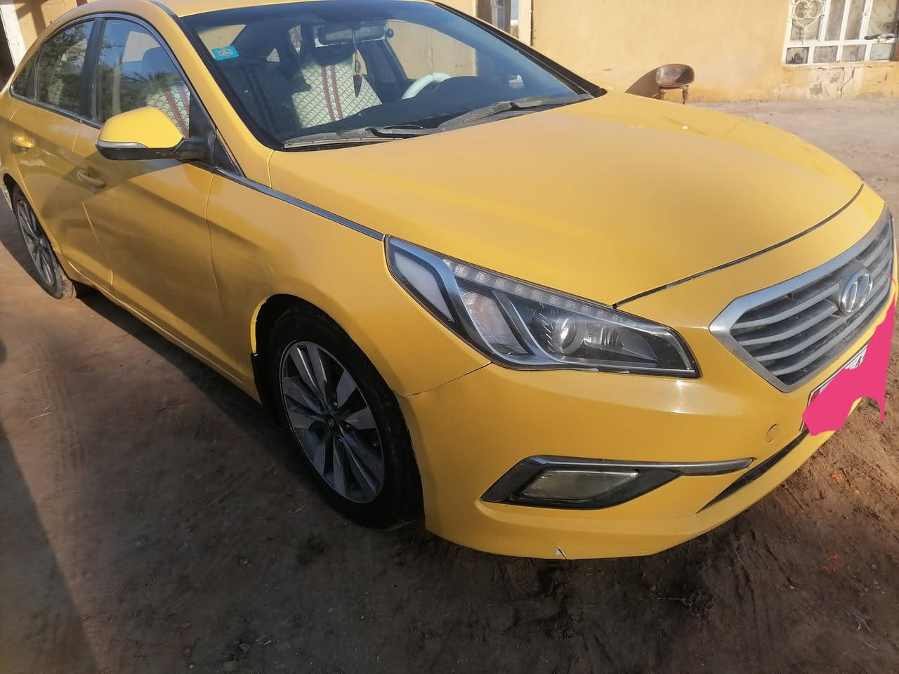 سلام عليكم 
سوناتا باسمي 2015 
كفاله كير محرك 
بيه فقط دحجه بالجاملغ الخلفي جهة العبري
 صبغه جديده رقم نكليزي جديد مثنى سنويه باسمي شخصيا 
السعر 137 وبيه مجال حك الجيه 
العنوان الديوانيه الحمزه الشرقي*********** +
مراوس ب سيدونا
