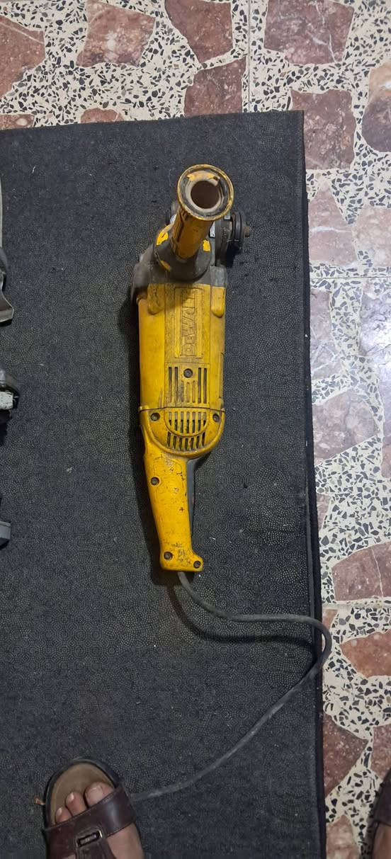 السلام عليكم كوسرات اصليات على الفحص مكان مدينة الصدر للاستفسار خاص او الاتصال *********** يوجد توصيل
