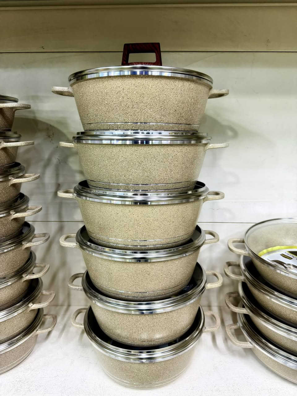 جداري زيو الأصلي مفرد متوفر  الان مجمع إسطنبول خانقين مقابل معمل النسيج مجاور دلسوز البزاز لا يوجد توصيل مفتحين من 2 إلى 12 مساء


**إذا كنت صاحب هذا الإعلان وتريد حذفه لأي سبب، رجاءا أرسل رسالة إلى الدعم الفني**