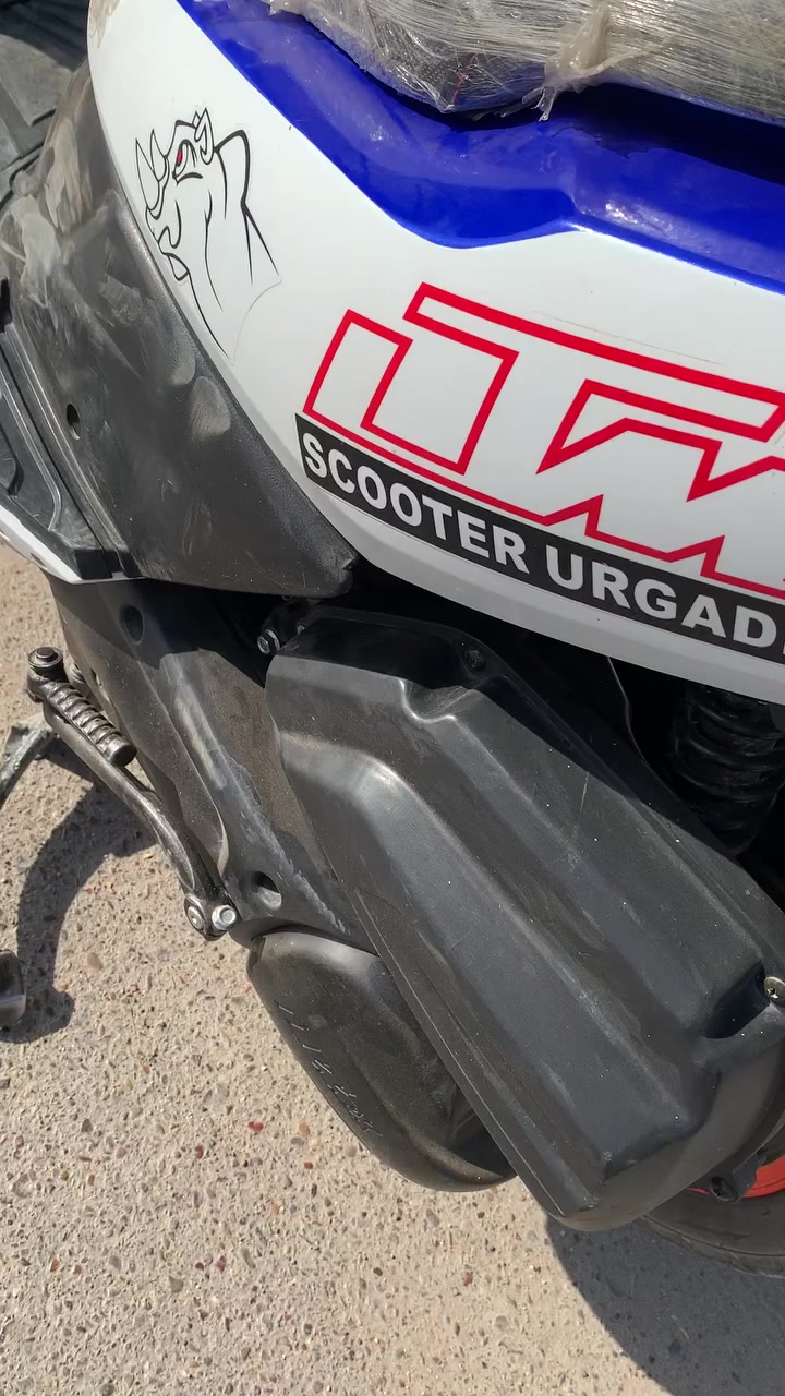 ماكس 140 موديل 24  اوراق كامله دراجه نضيف  برغى مامفتوح بيه فقط قبق كلجات  مبدل خرز كلج. الدراجه بيه هاذه الصوت طلع. بلكلجات بلراجز  سلف بلمحرك ماعرف ابيع  ع هل وضعيه  ولحد يكلى ليش متخلى سعر لان اكو ناس ع باب الله تشترى وتبيع  

 ***********
