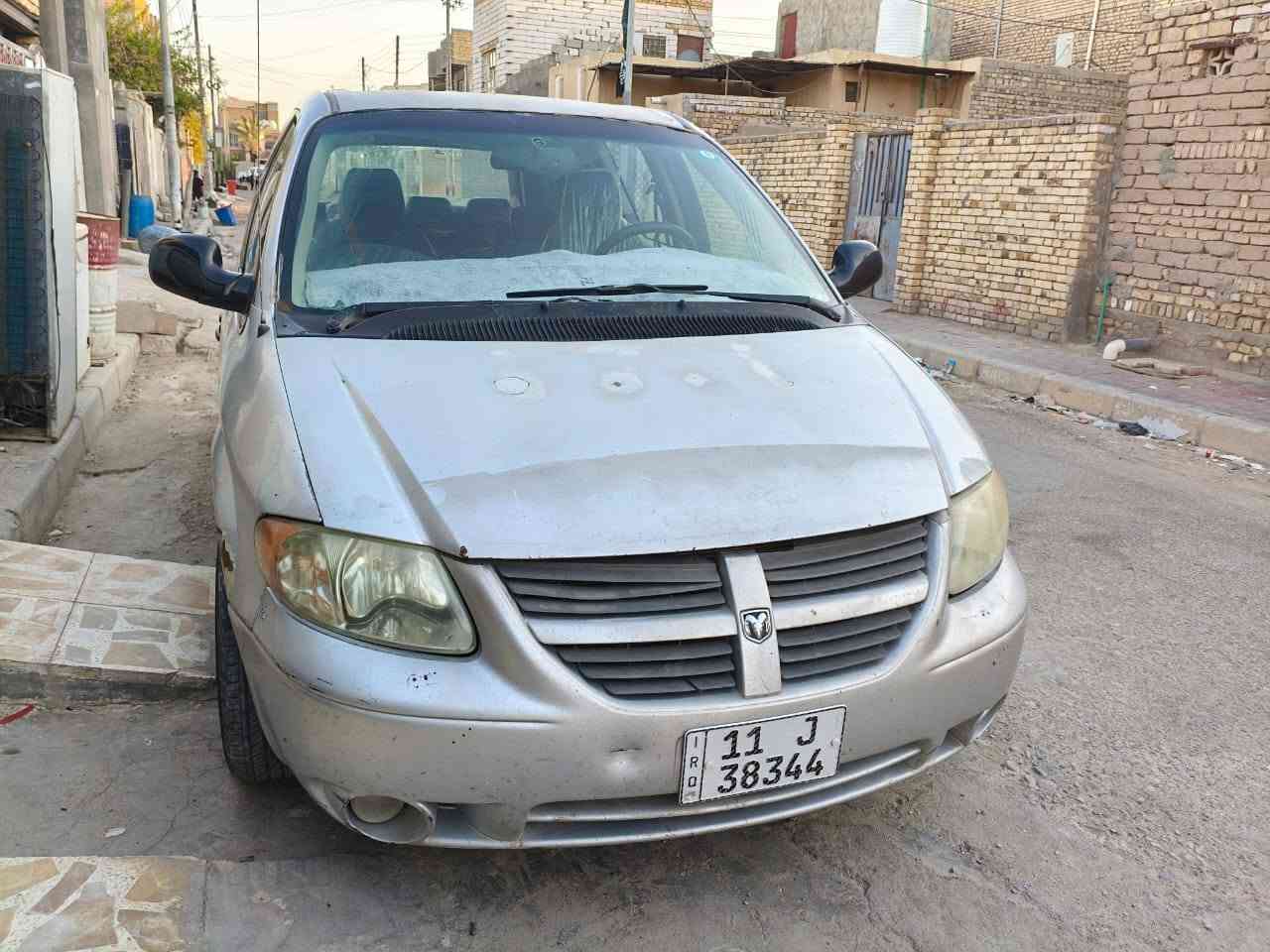 دوج كرفان 2006 sxt للبيع محرك 3300 رقم دولي بغداد كير ومكينه خير من الله دوشمه جديده شاومي ياباني السعر 70وبيها مجال العنوان ميسان -المجر الكبير تلفون ***********
